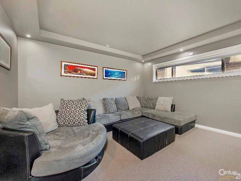 43 Pebble Crescent, The Ponds NSW 2769