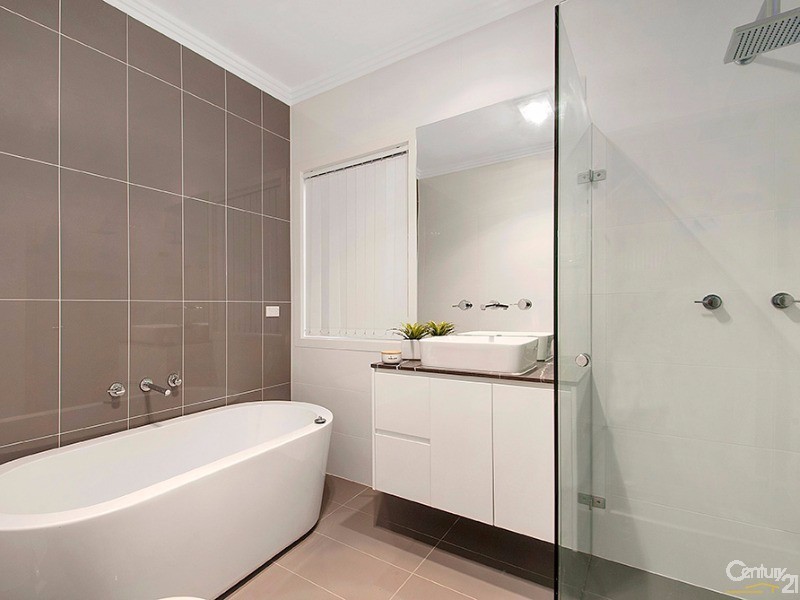 12 Grazier Road, Rouse Hill NSW 2155