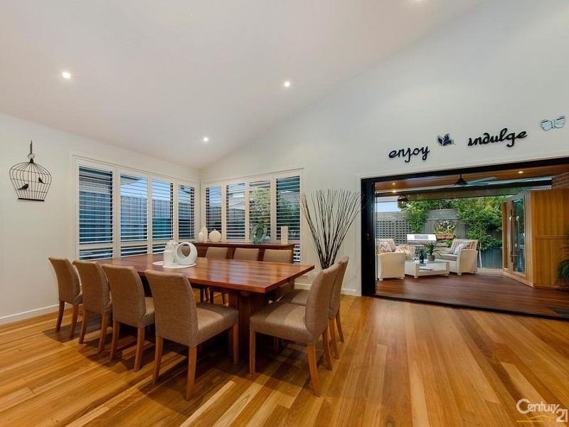 16 Waterfall Boulevard, The Ponds NSW 2769