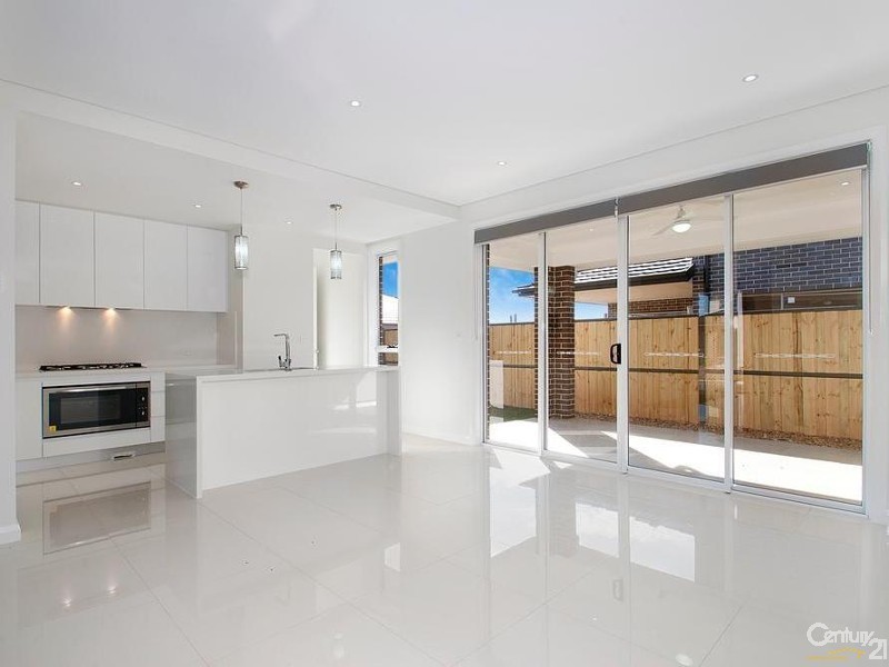 2 Blackheath Street, The Ponds NSW 2769