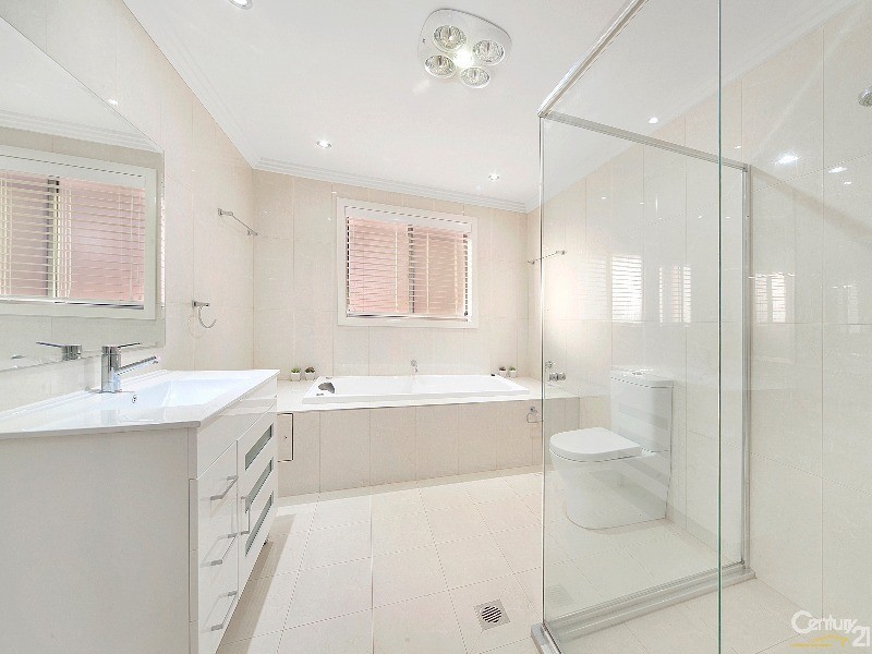 10 Hoya Way, Glenwood NSW 2768