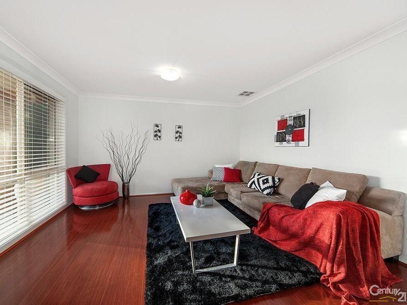 32 Watford Drive, Stanhope Gardens NSW 2768