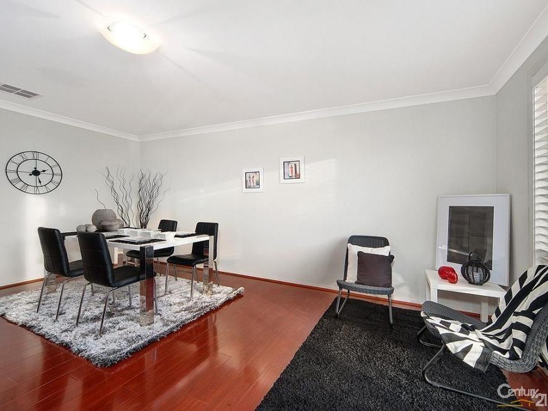 32 Watford Drive, Stanhope Gardens NSW 2768