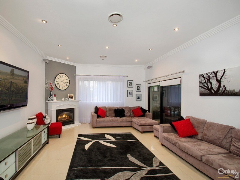 30 Spring Mill Avenue, Rouse Hill NSW 2155