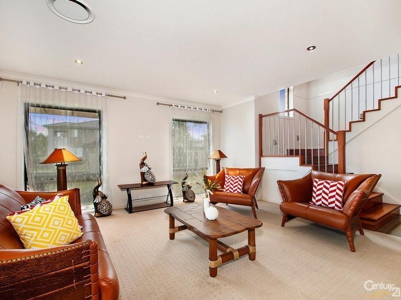 9 Meander Crescent, The Ponds NSW 2769