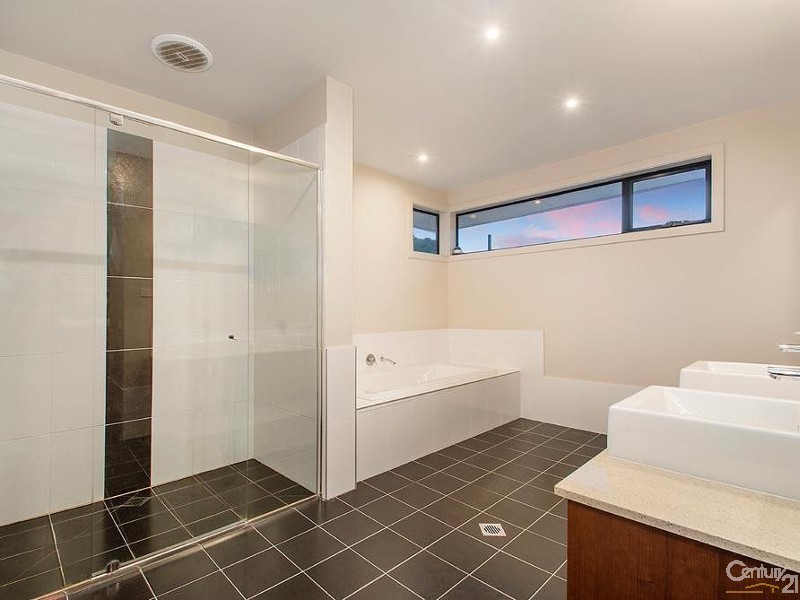 9 Meander Crescent, The Ponds NSW 2769