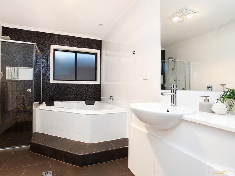 66 Waterfall Boulevard, The Ponds NSW 2769