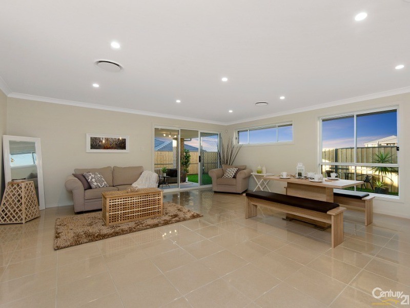 168 Greenview Parade, The Ponds NSW 2769