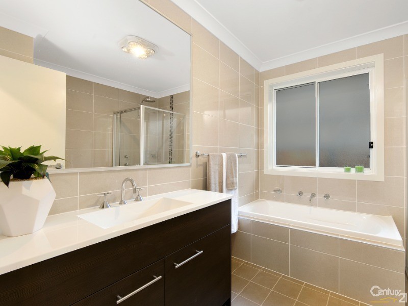 168 Greenview Parade, The Ponds NSW 2769