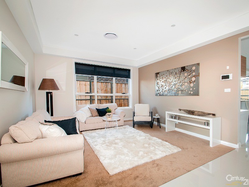 2 Lapstone Street, The Ponds NSW 2769