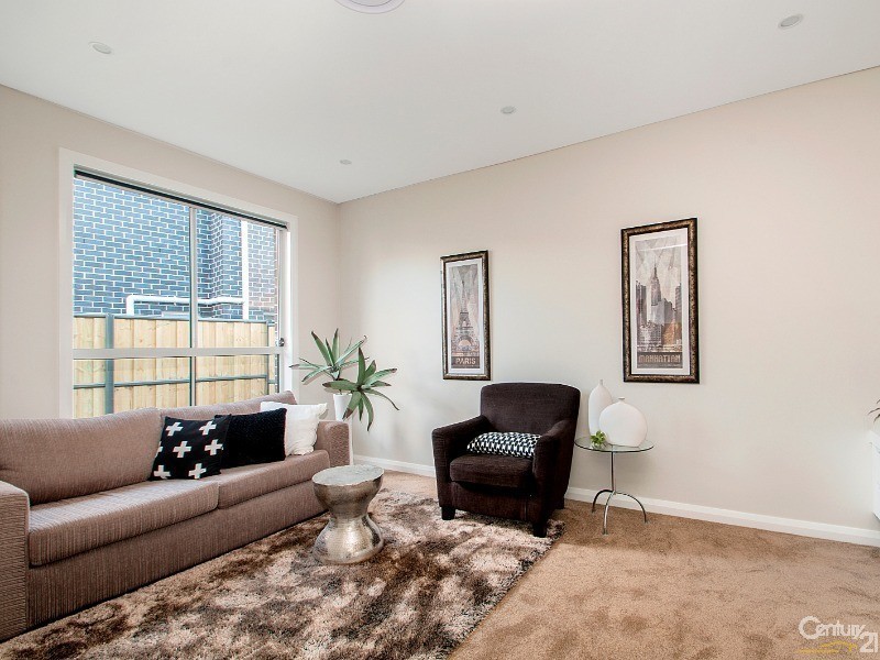 2 Lapstone Street, The Ponds NSW 2769