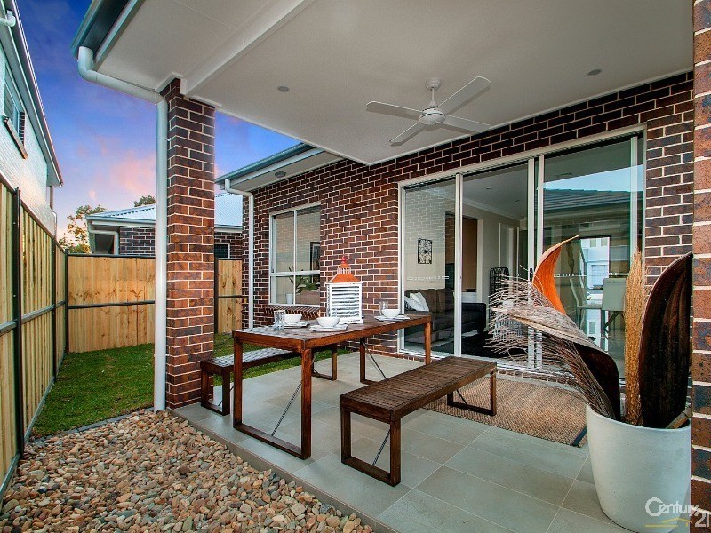 2 Lapstone Street, The Ponds NSW 2769