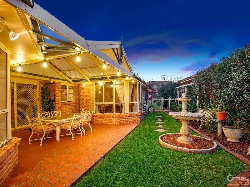 10  Sandlewood Close, Rouse Hill NSW 2155