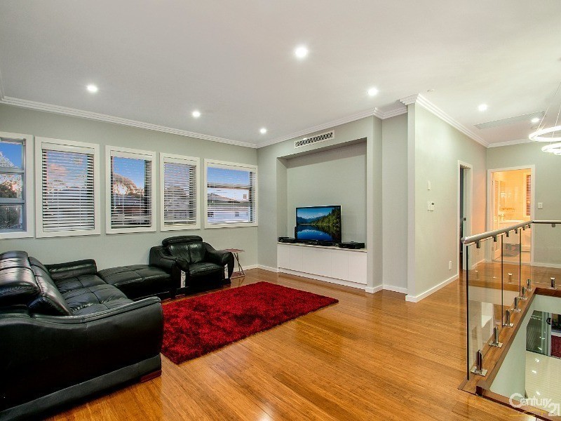 1 Lapstone Street, The Ponds NSW 2769
