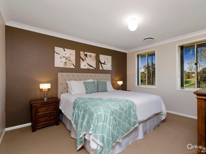 25 Pebble Crescent, The Ponds NSW 2769