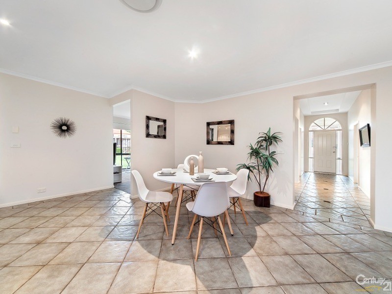 98 Phoenix Avenue, Stanhope Gardens NSW 2768