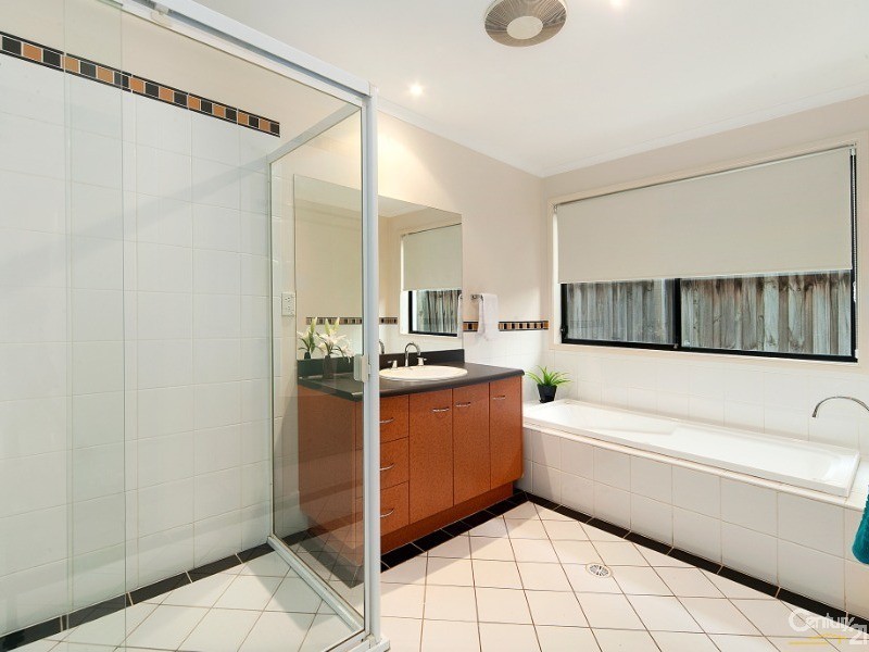 98 Phoenix Avenue, Stanhope Gardens NSW 2768