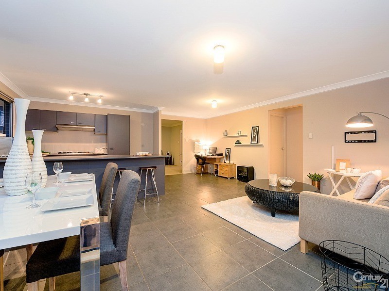 28 Lilypad Avenue, The Ponds NSW 2769