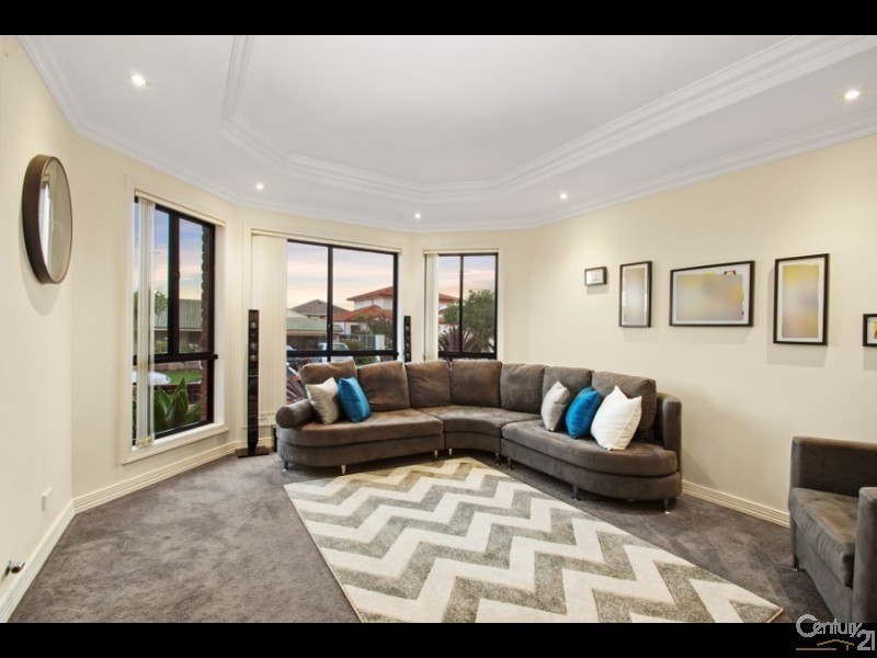 15 Tullaroan Street, Kellyville Ridge NSW 2155