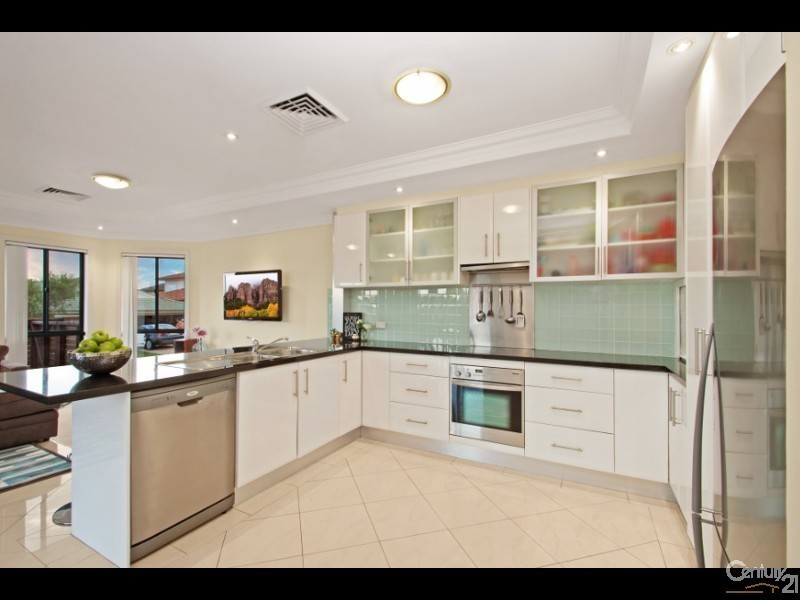 15 Tullaroan Street, Kellyville Ridge NSW 2155