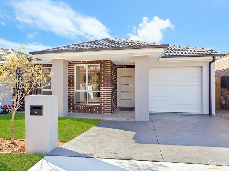 36 Summerland Crescent, Colebee NSW 2761