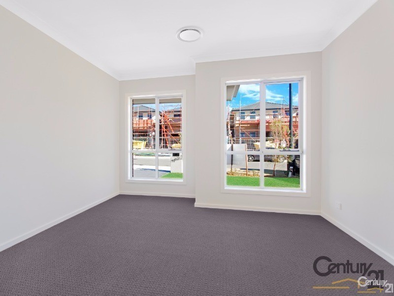 36 Summerland Crescent, Colebee NSW 2761