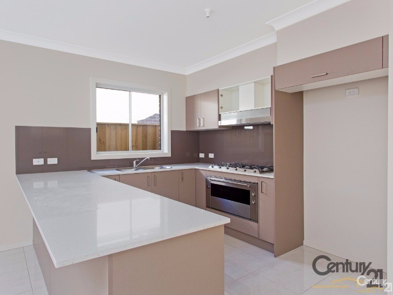 36 Summerland Crescent, Colebee NSW 2761