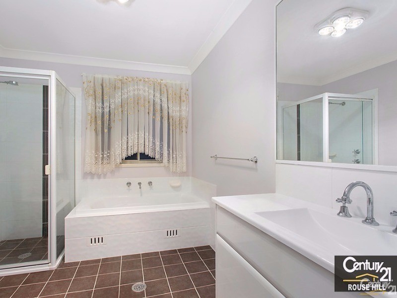 17 Lachlan Court, Kellyville Ridge NSW 2155