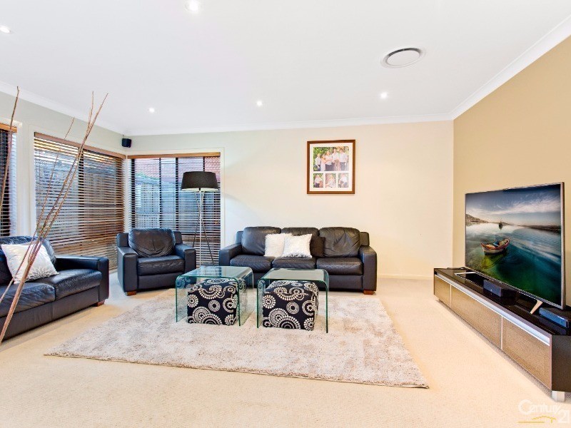 39 Sanctuary Drive, Beaumont Hills NSW 2155