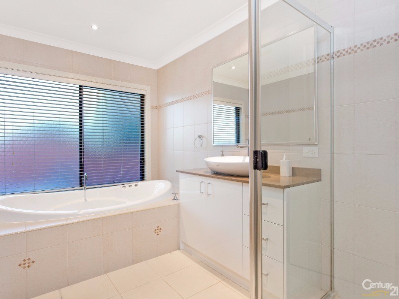 39 Sanctuary Drive, Beaumont Hills NSW 2155