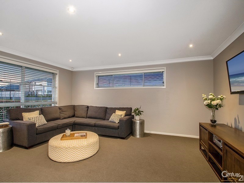 9 Sunflower Parade, The Ponds NSW 2769