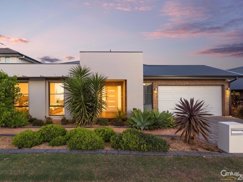 18 Waterfall Boulevard, The Ponds NSW 2769