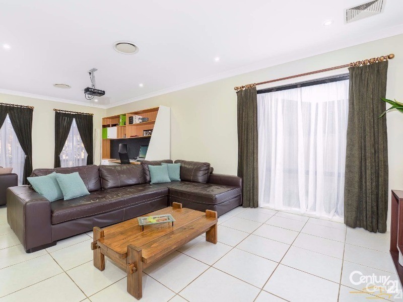 12 Dungara, Stanhope Gardens NSW 2768