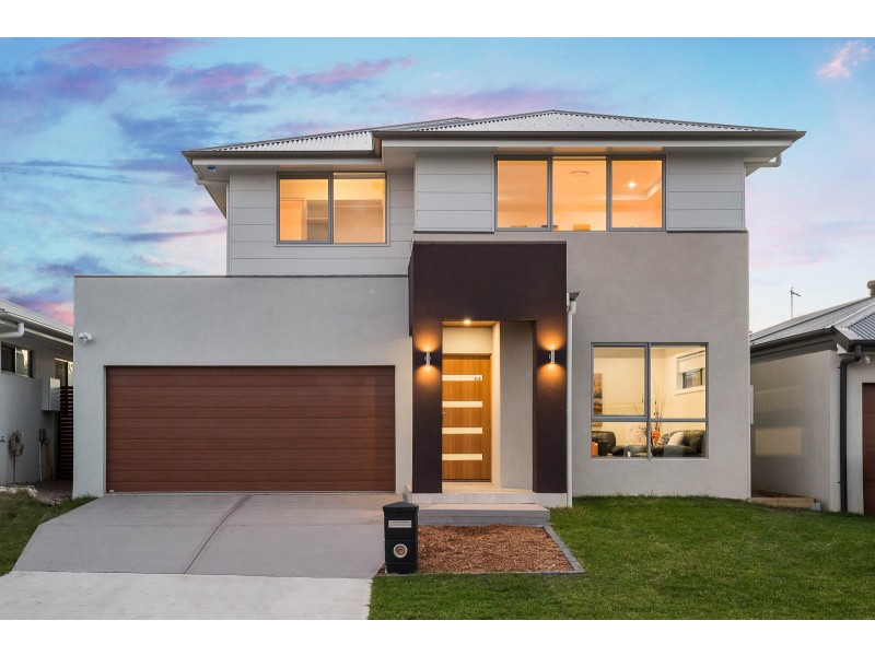 32 Beauchamp Drive, The Ponds NSW 2769