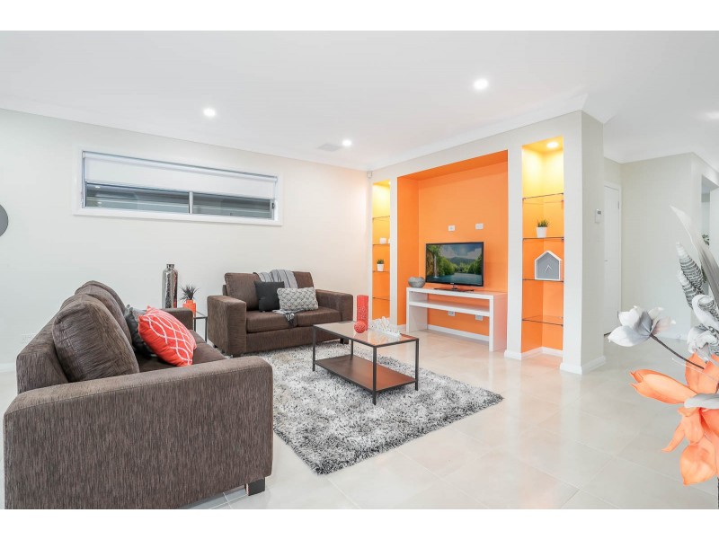 32 Beauchamp Drive, The Ponds NSW 2769