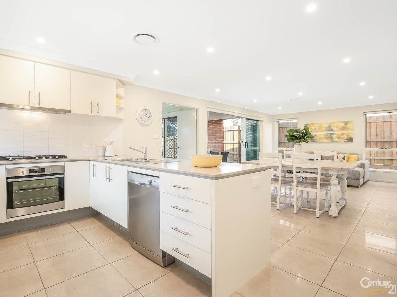 9 Wyndham Glade, The Ponds NSW 2769