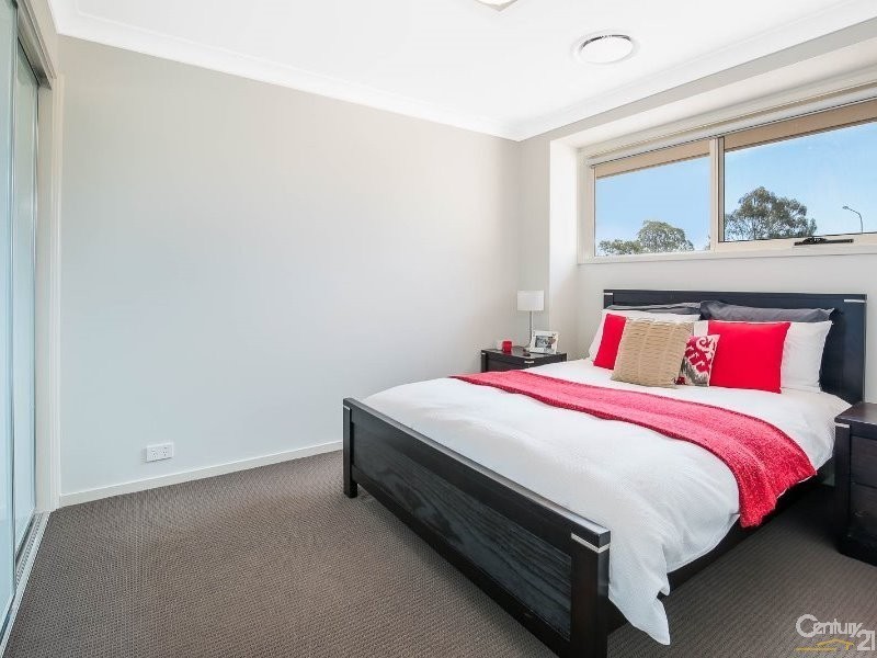 9 Wyndham Glade, The Ponds NSW 2769