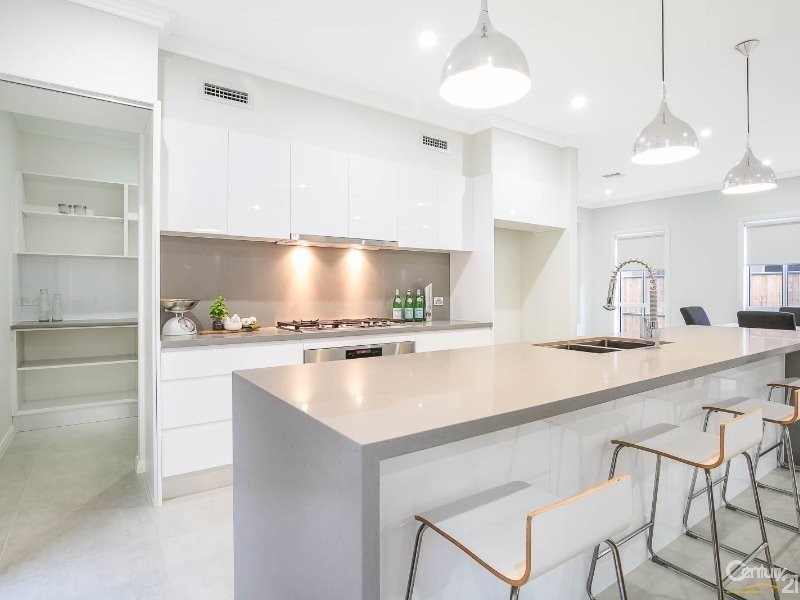 24 Tomah Crescent, The Ponds NSW 2769
