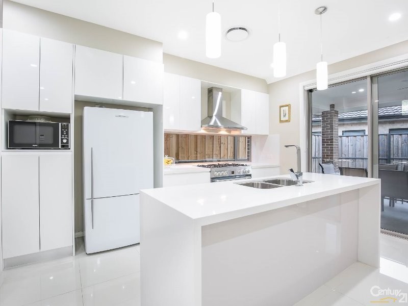 1 Fairfax Street, The Ponds NSW 2769