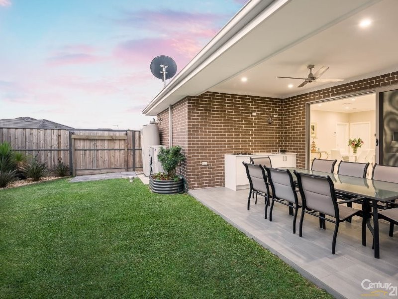 1 Fairfax Street, The Ponds NSW 2769