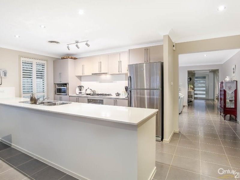 14 Paringa Drive, The Ponds NSW 2769