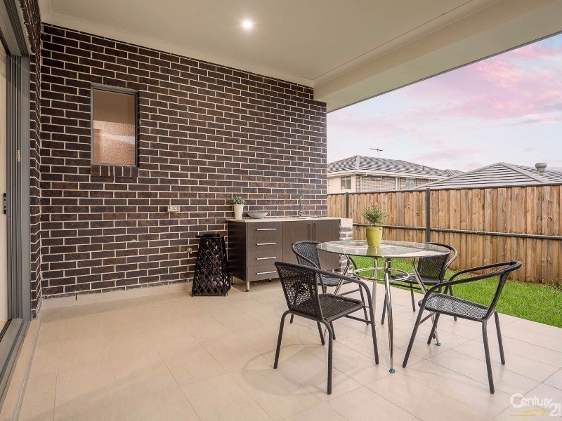 204 Ridgeline Drive, The Ponds NSW 2769