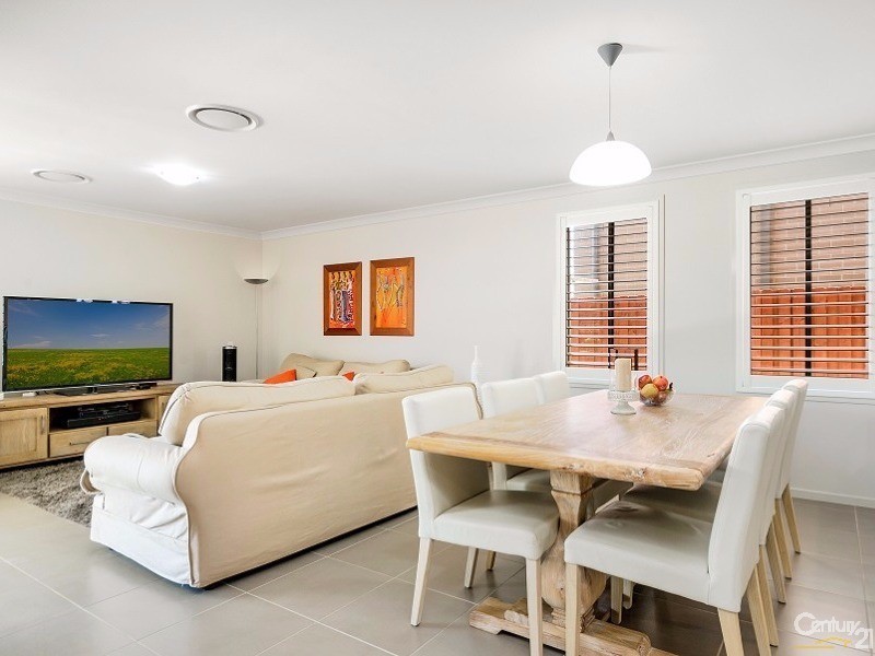 8 Eumina Street, The Ponds NSW 2769