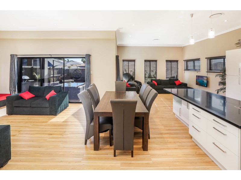 42 Bridgewood Drive, Beaumont Hills NSW 2155