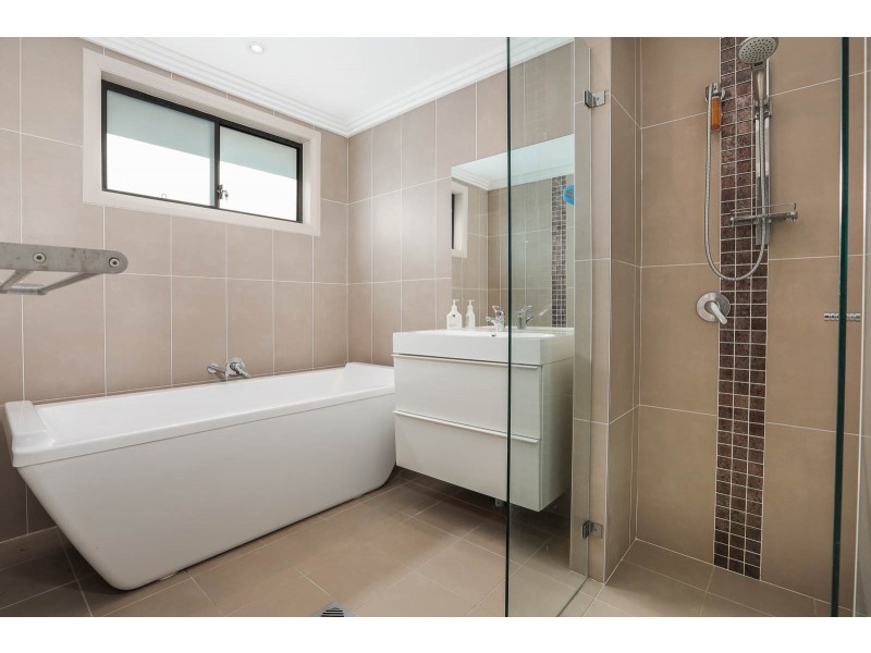 42 Bridgewood Drive, Beaumont Hills NSW 2155