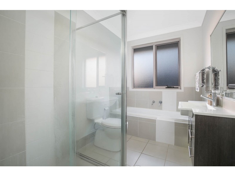 46 Adelong Parade, The Ponds NSW 2769