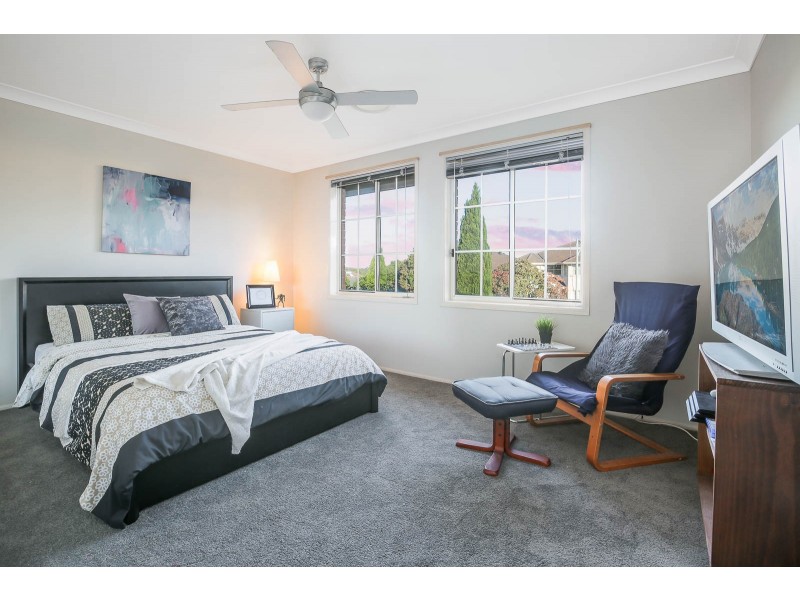 12 Brampton Drive, Beaumont Hills NSW 2155