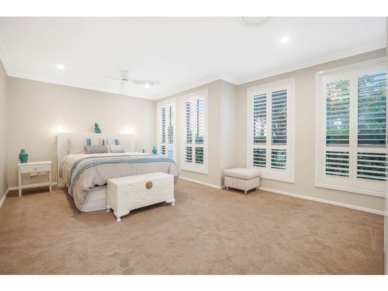 16 Honeyeater Crescent, Beaumont Hills NSW 2155