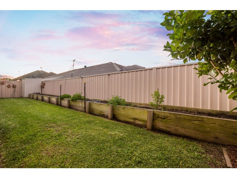 16 Honeyeater Crescent, Beaumont Hills NSW 2155
