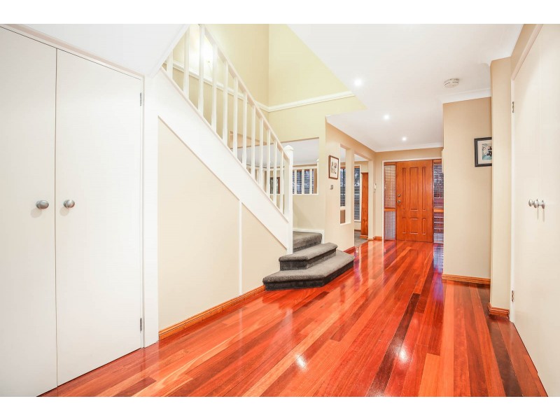 15 Highfield Place, Beaumont Hills NSW 2155